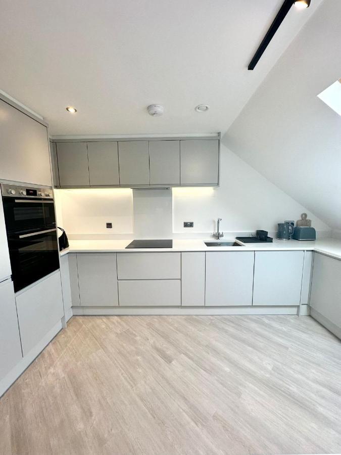 Apartment 2 Bedroomed By Sefton Park And Spire Hospital *