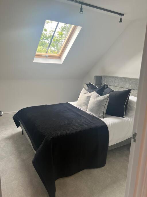2 Bedroomed By Sefton Park And Spire Hospital Apartamento
