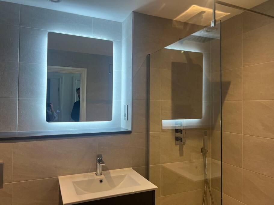 2 Bedroomed By Sefton Park And Spire Hospital Apartamento Liverpool